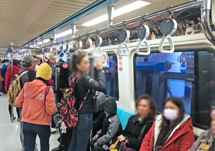 中影國際0224新聞照：片商於台北捷運打造鎌倉命運列車