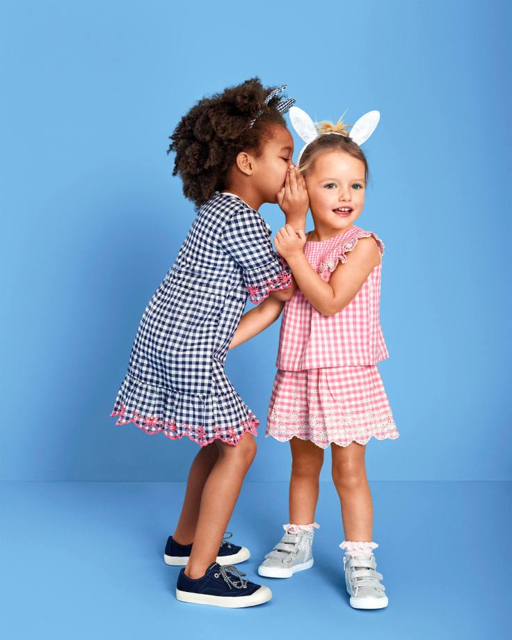 3.莎拉��西卡透�^兔子刺�C及各色花�y��本次�cGap合作的�名系列，希望�楹⒆���魉�邸⑿疫-�c魔力