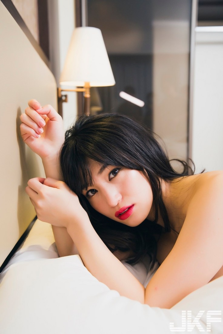 (圖二)JKF4月號封面人物高橋聖子1