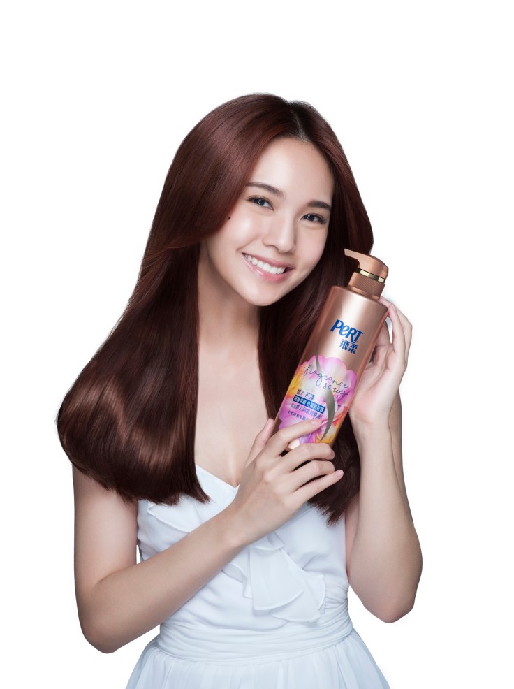 飛柔_香氛奢養洗護系列_全新上市_精油與香氛的甜美相遇_秀髮光澤柔順_淡香持久_給妳最剛好的髮香氛_2