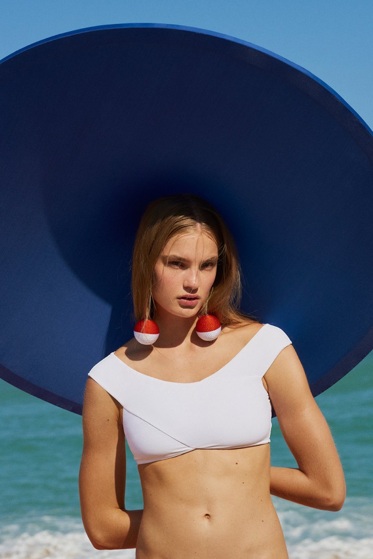 波多黎克-一字領比基尼