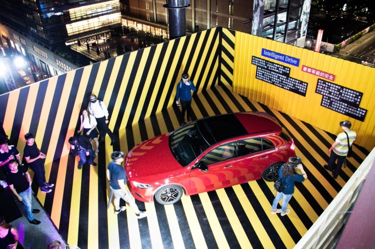 除了舞台上熱力十足、科技與娛樂效果兼具的展演大秀以外，The new A-Class發表派對也規劃了生動有趣的互動專區