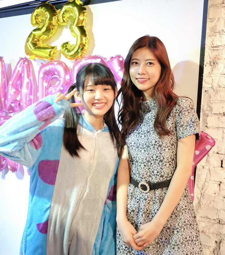 研究生林于馨扮可愛毛怪驚喜現身為阿部慶生 好姊妹之情表露無遺