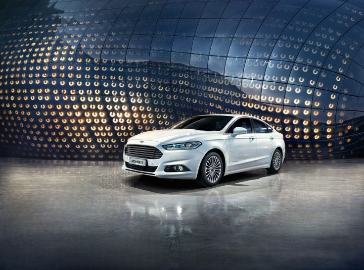 【圖三】12月底前入主歐系進口旗艦房車Ford Mondeo享超低月付60期0利率及6年原廠保固，2018年式再享首年乙式全險優惠。