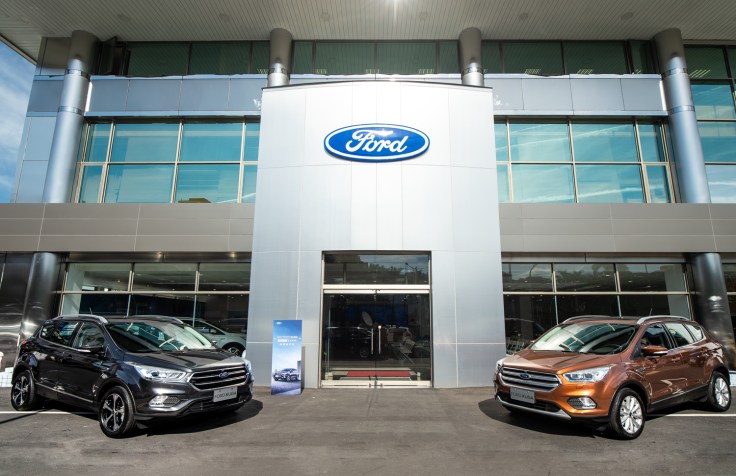 【圖二】Ford於全新升級的台北九和南港展示中心發表2019年式New Ford Kuga，搭載360°環景影像行車輔助系統，安全升級，全新價格更優惠。