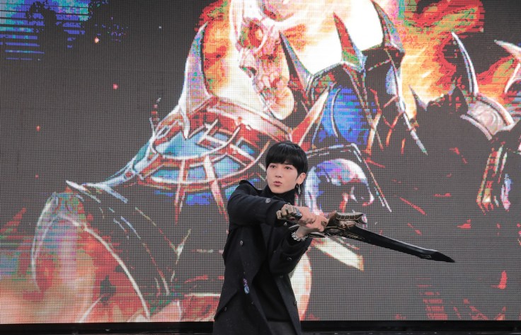 神人級玩家Bii畢書盡為「巨型死騎拉霸車」霸氣揭幕！