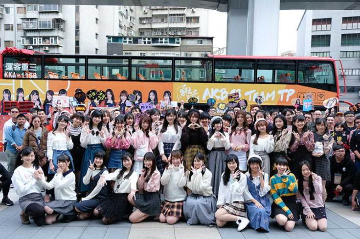 akb48 team tp全體33位成員與先到場紛絲歡樂大合照