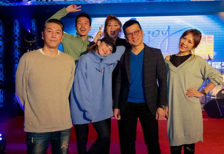 喜歡之友都來到現場參加尾牙，從左到右是音