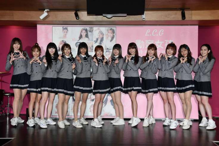 由左至右-軒軒+可蕎+吉拿+Nia+佳穎+心璇+王敏+小文+艾芮兒+紅豆+Yovia+Sara