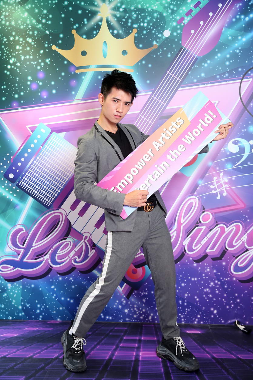 17LIVE多元才藝直播主-多才多藝的陽光型男以琦17克里斯